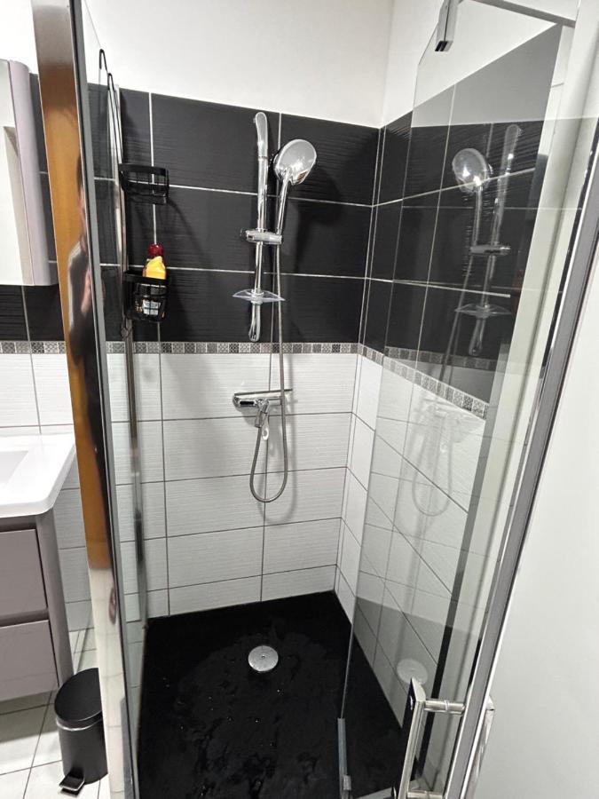 Appartement Hyper Centre Diamerisma Charleville-Mézières Extérieur photo